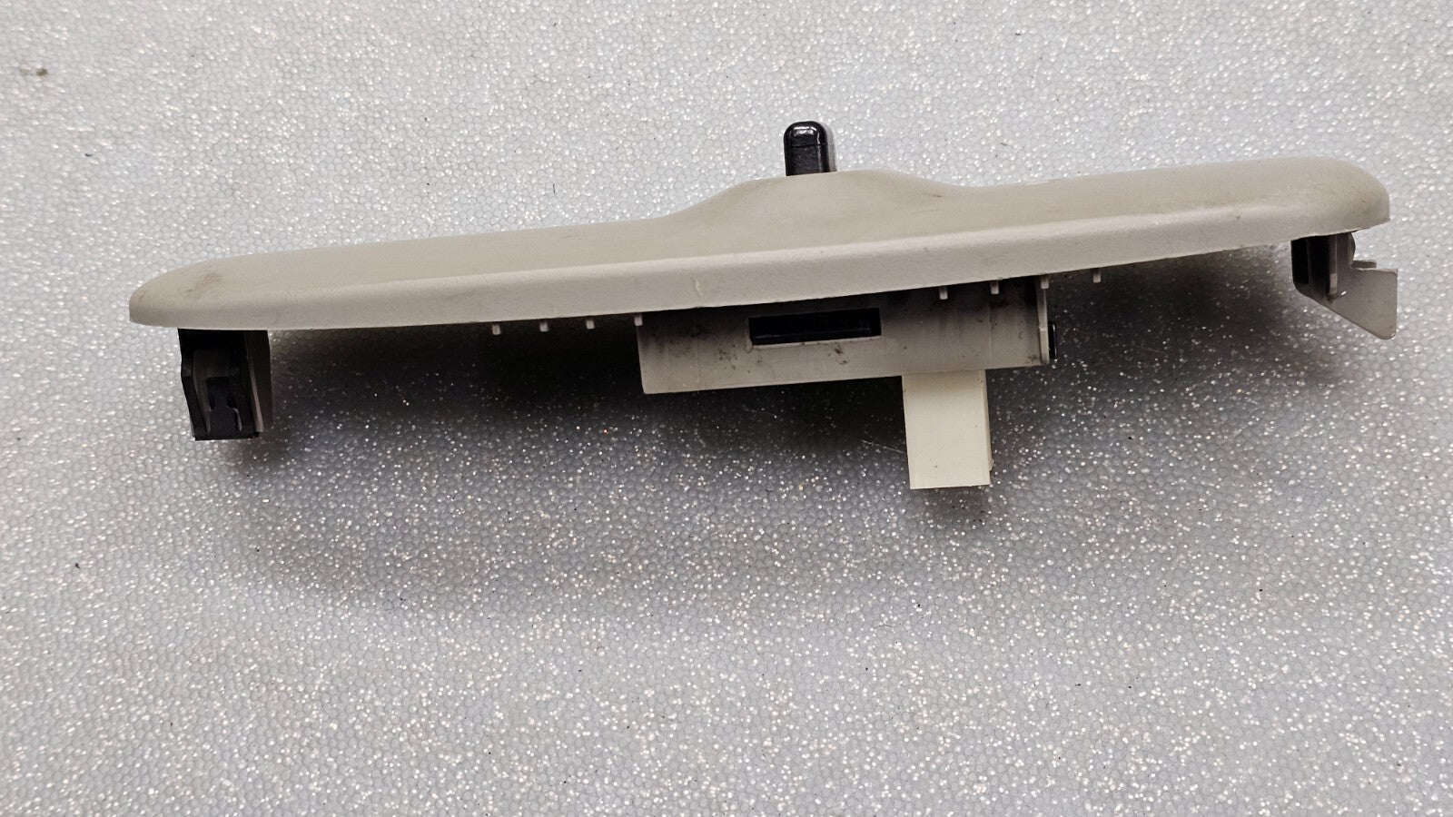 00-05 Buick Lesabre Front Right Passenger Power Door Window Switch Assembly Gray