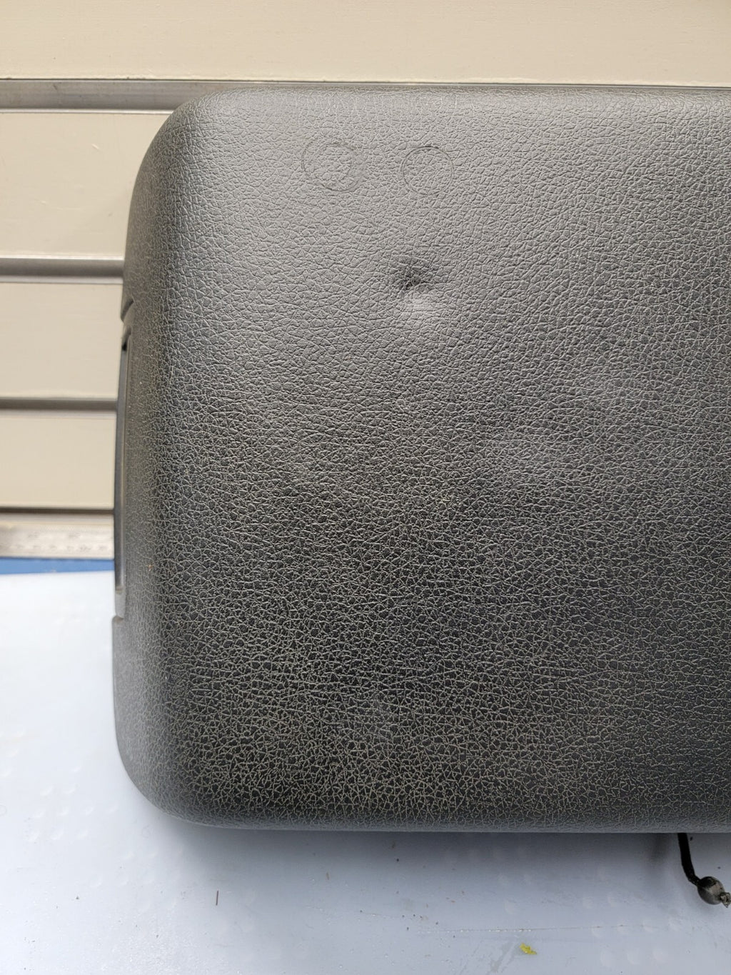 🔥07-14 FORD EXPEDITION CENTER CONSOLE COLUMN SHIFT ARM REST LID  BLACK