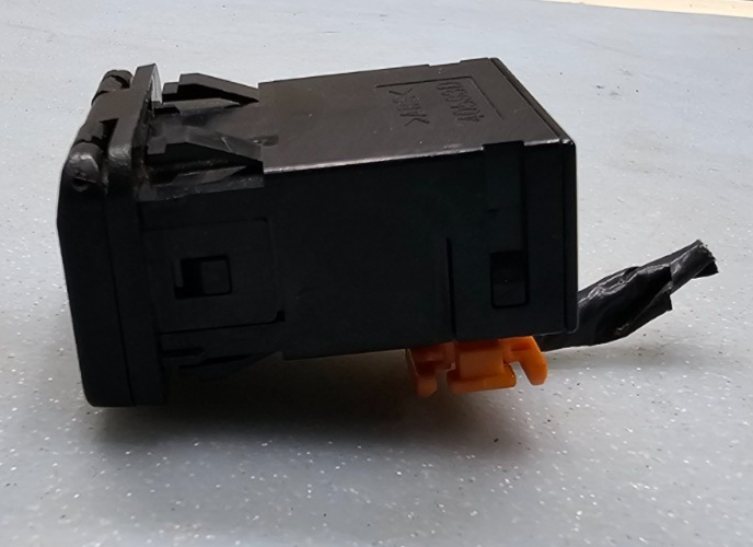 🔥07-13 Durango Journey Town country Nitro Power Accessory Outlet Inverter OEM 