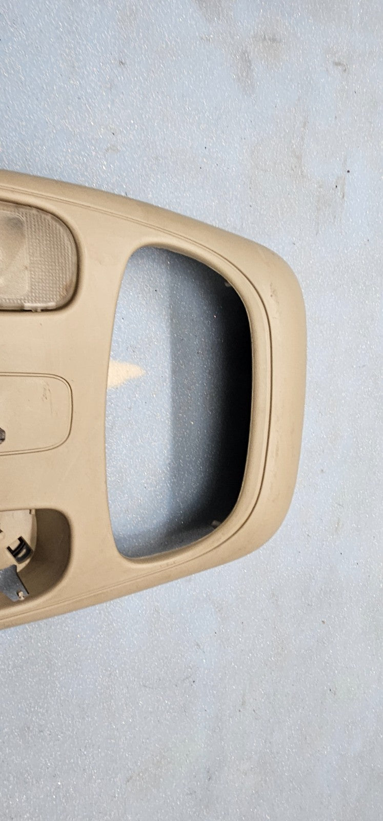 🔥02-05 Dodge Ram OverHead Console Map Dome Light Lamp Storage Assembly Tan