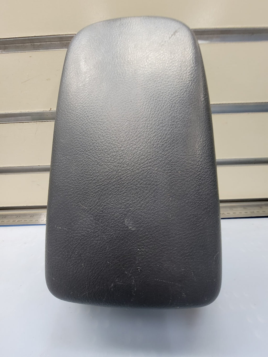 🔥09-13 TOYOTA COROLLA CENTER CONSOLE ARM REST LID TOP PAD COVER BLACK