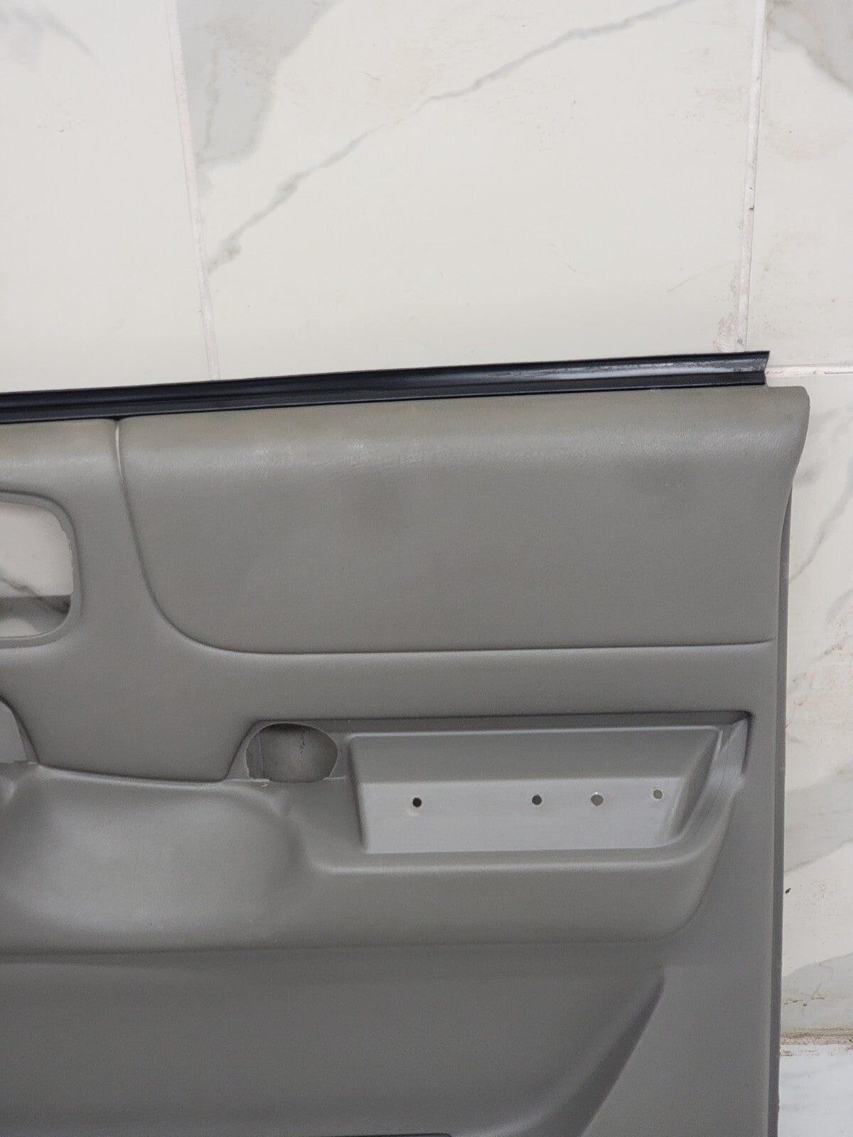 98-04 Chevy Blazer Jimmy S-10 GMC Sonoma Front Door Panels Manual OEM RIGHT GRAY