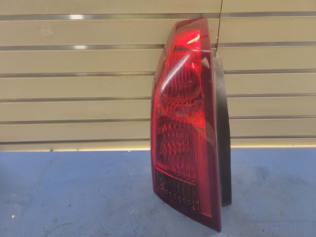 🔥2003-2007 Cadillac CTS Sedan Taillight Lamp Assembly left Driver Side Chrome
