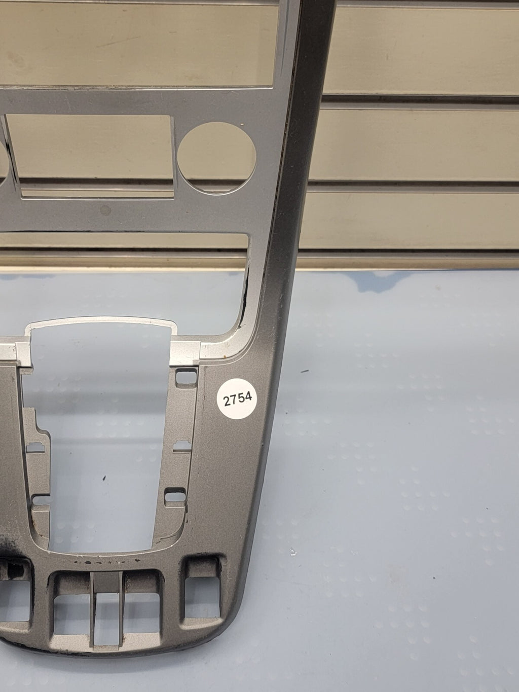 07-09 Chevrolet Equinox Center Dash Radio Climate Bezel Surround Trim silver