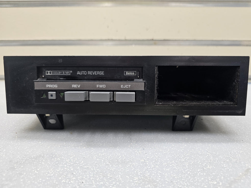 🔥88-94 Chevy Silverado Suburban CK AM FM Radio Audio Stereo Cassette Player OEM