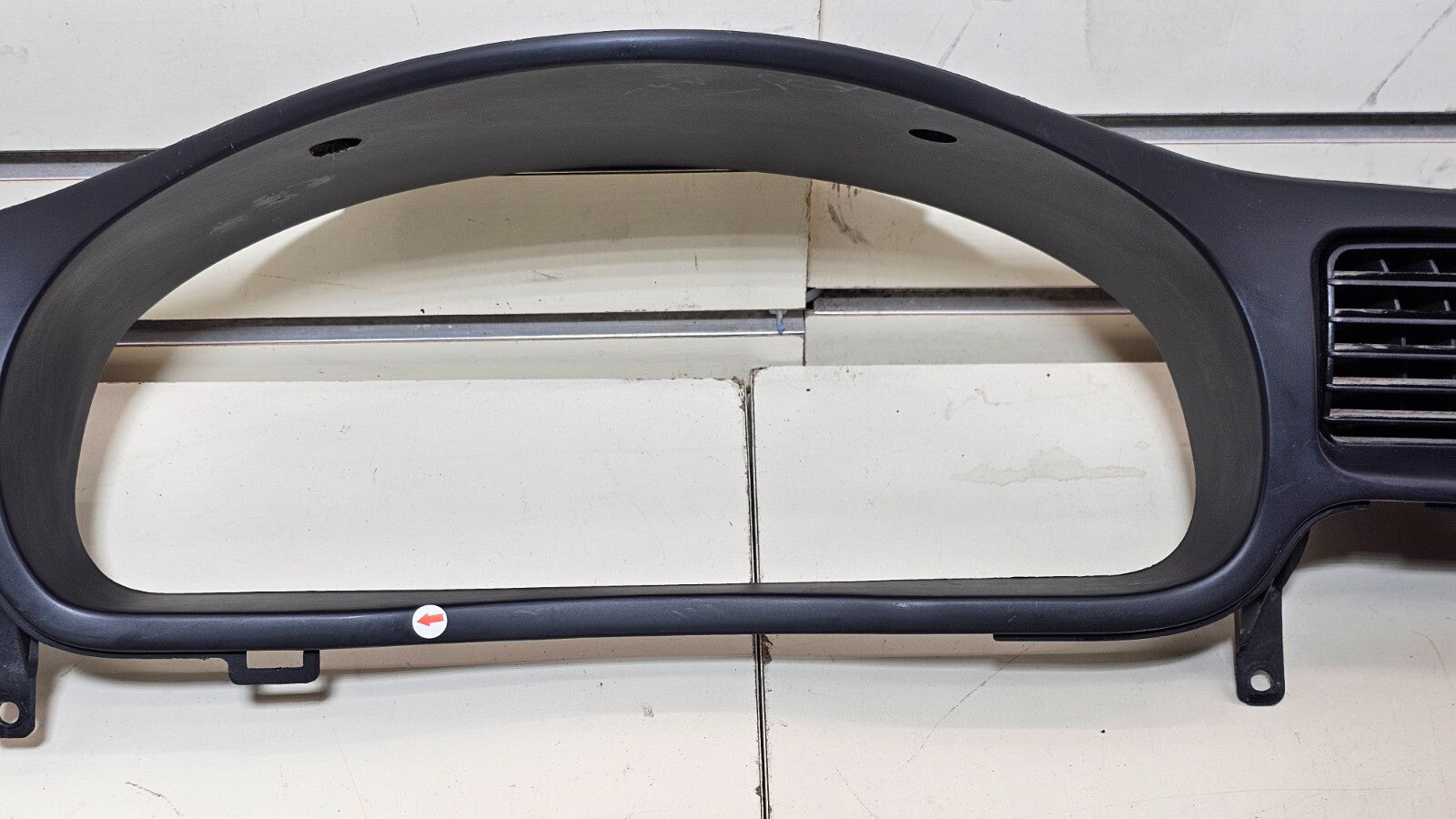 🔥00-04 Subaru Legacy Outback Speedometer Instrument Cluster Dash Bezel Air Vent