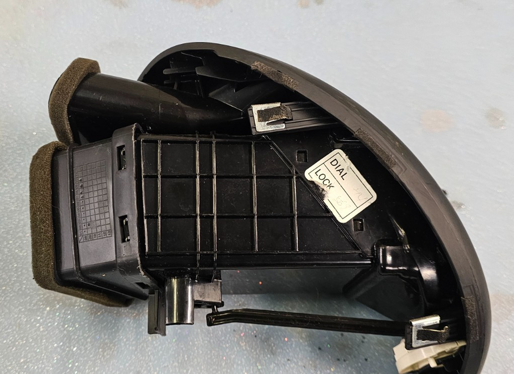 🔥10-13 KIA FORTE DASH LEFT DRIVER A/C AC AIR VENT HEATER PANEL ASSEMBLY BLACK