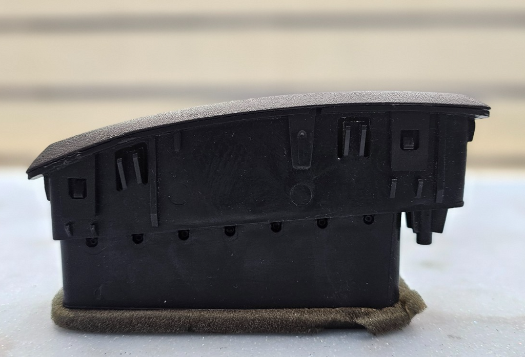 🔥08-11 FORD FOCUS DASH RIGHT PASSSENGER AIR VENT A/C AC HEATER PANEL BLACK
