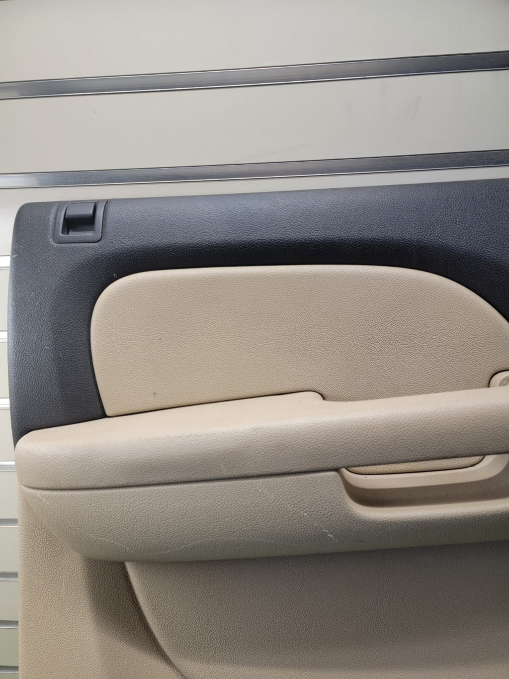 🔥07-14 Chevy Tahoe GMC Cadillac Escalade REAR Left Drive Side Door Panel Tan