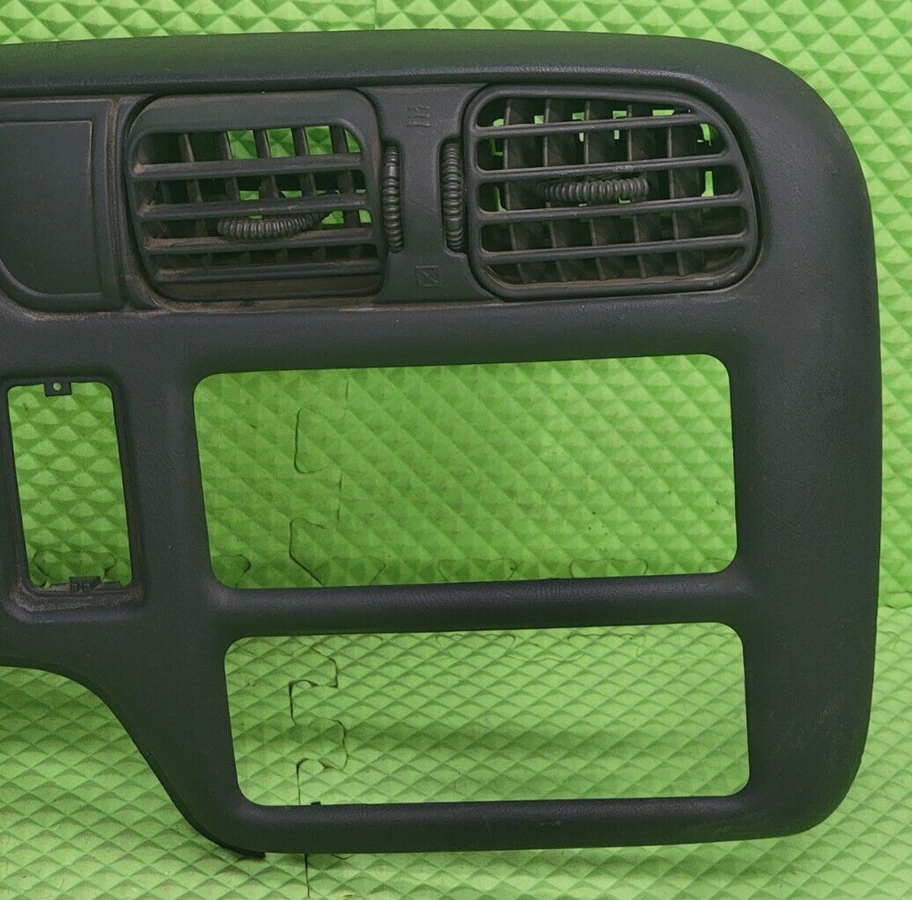 🔥1998-2004 BLAZER S10 JIMMY SONOMA Cluster Dash Radio Bezel BLACK C8