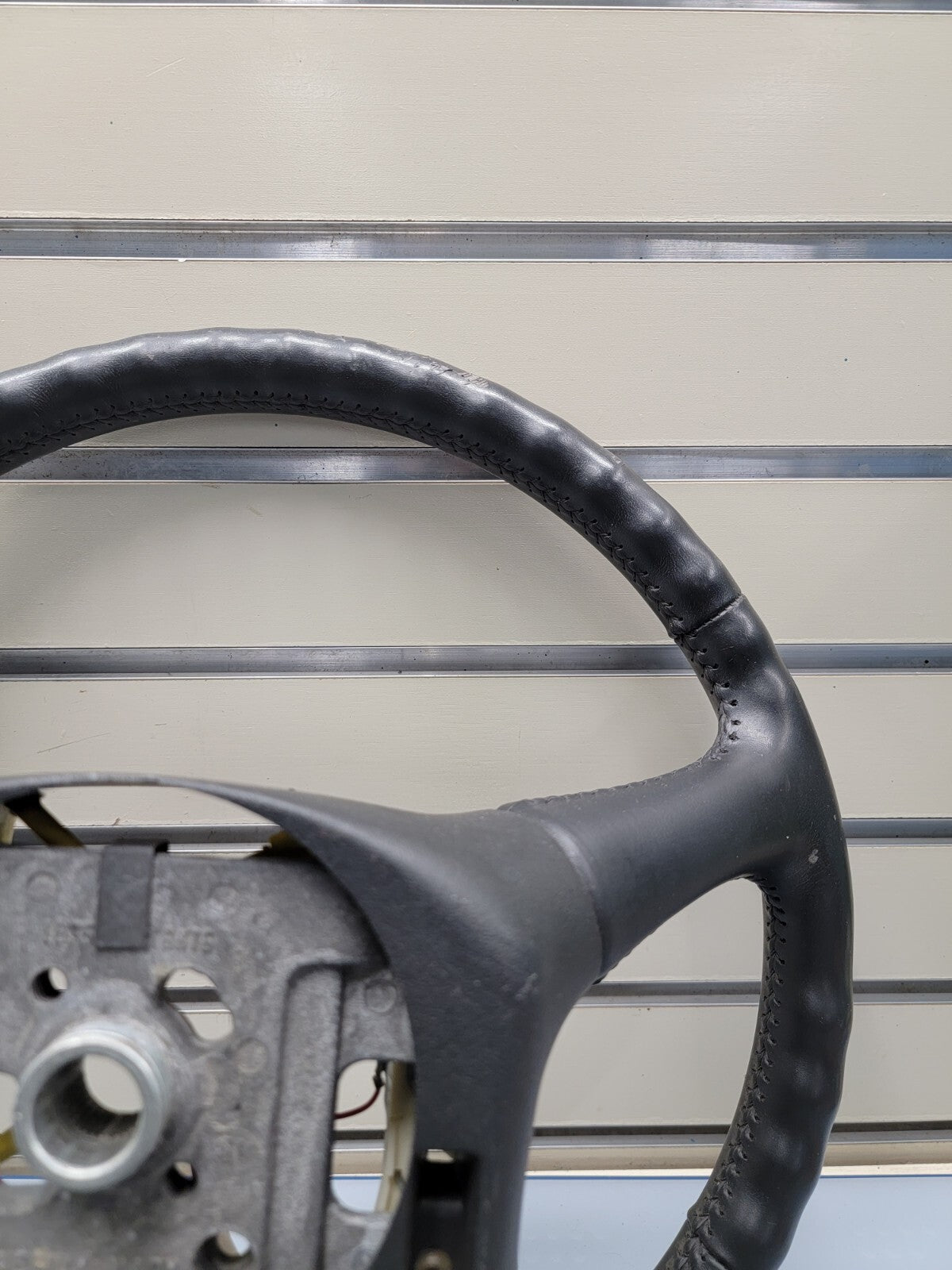 99-02 Chevy Silverado Tahoe Suburban Blazer SONOMA Steering Wheel Leather black