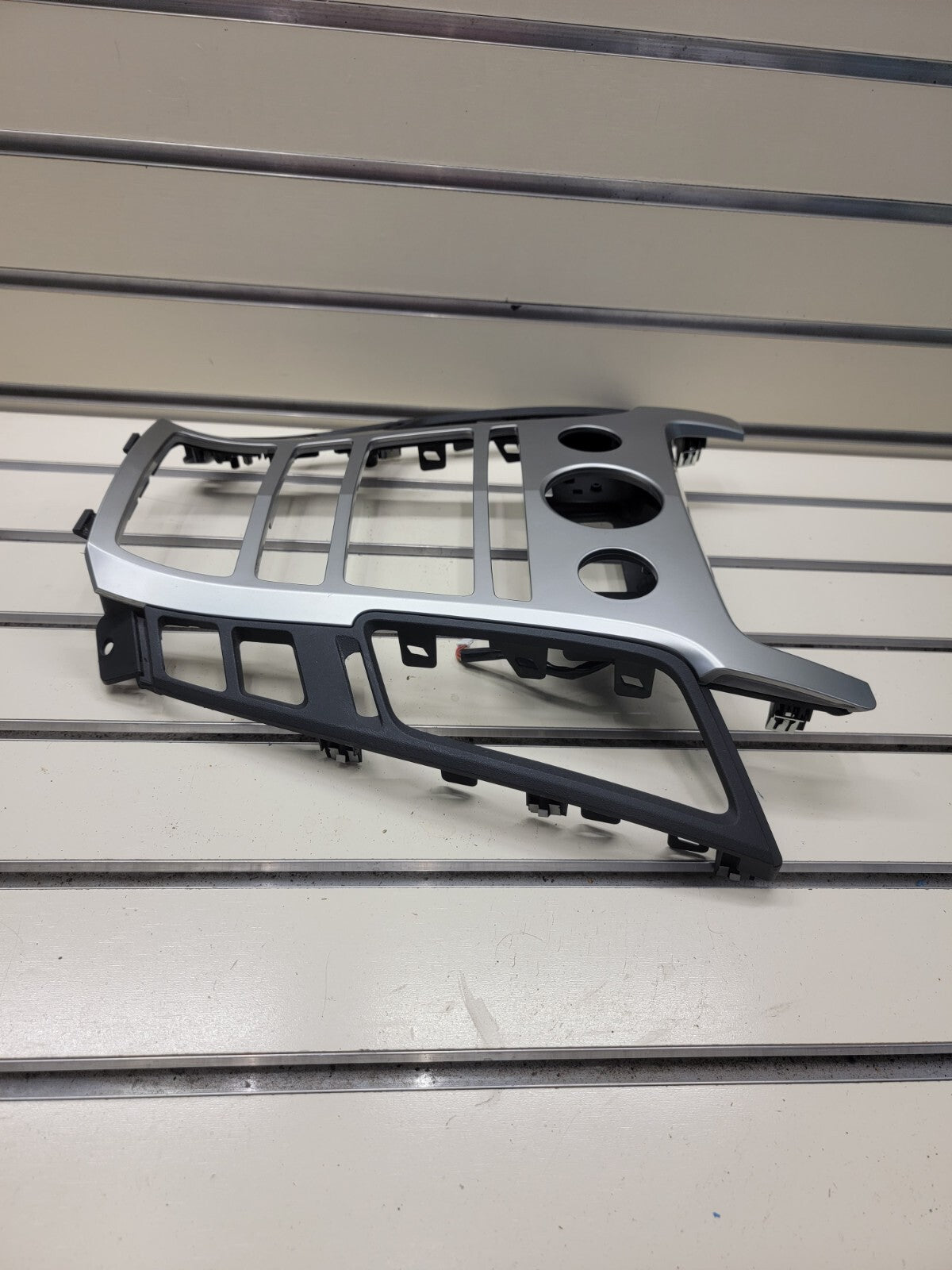 🔥2008-2013 Cadillac CTS Radio Control Panel trim bezel gray B44