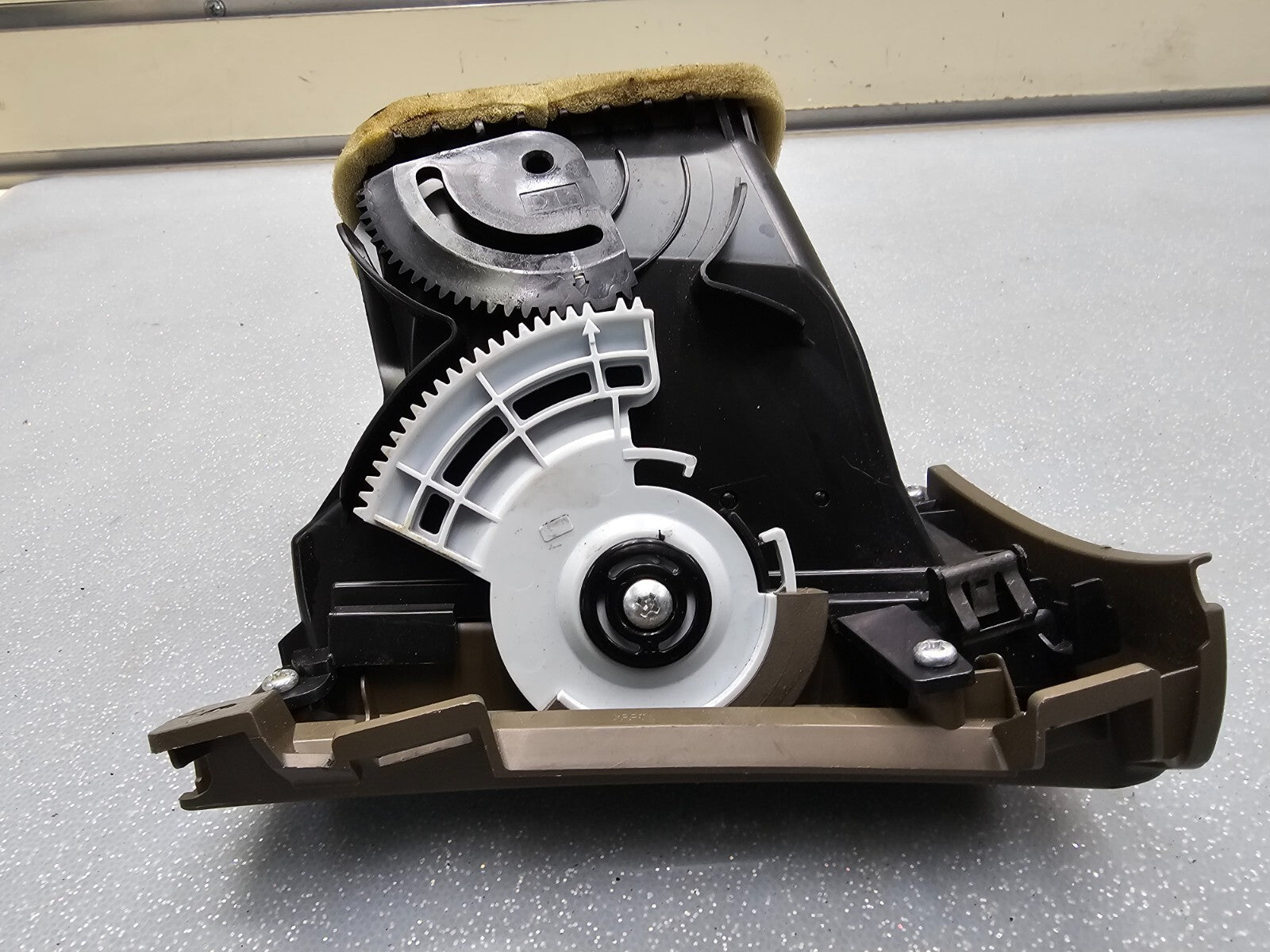 🔥08-12 Honda Accord Left Front Driver Side Dash AC Air Vent Brown OEM