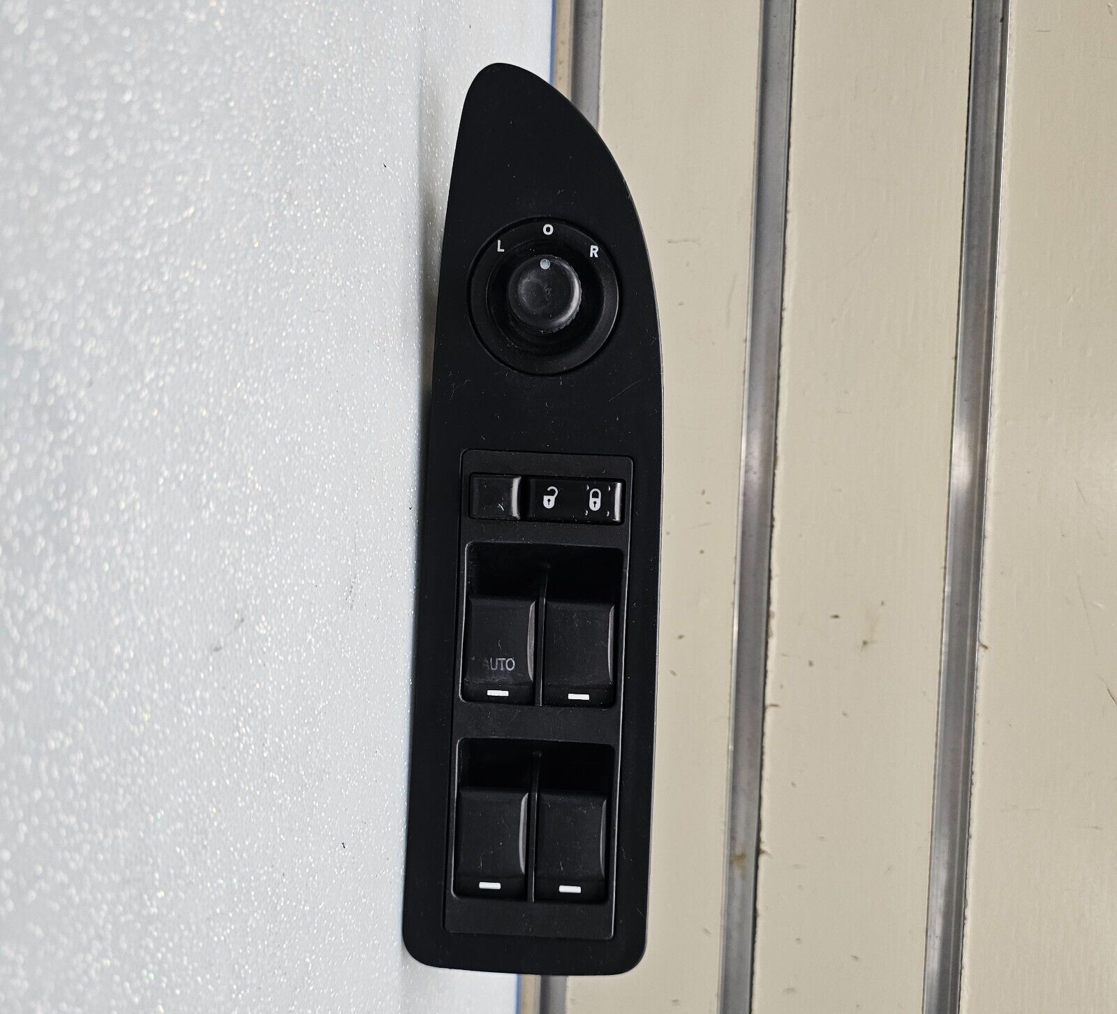 07-10 Charger Magnum Durango Dakota Left Driver Master Power Window Switch Black