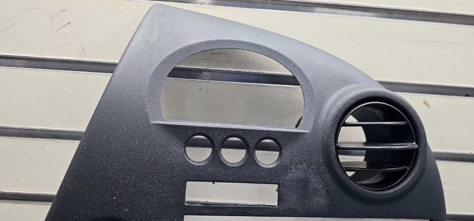 🔥04-08 GRAND PRIX Center Dash RADIO Stereo BEZEL Trim 3 BUTTONS Black B9