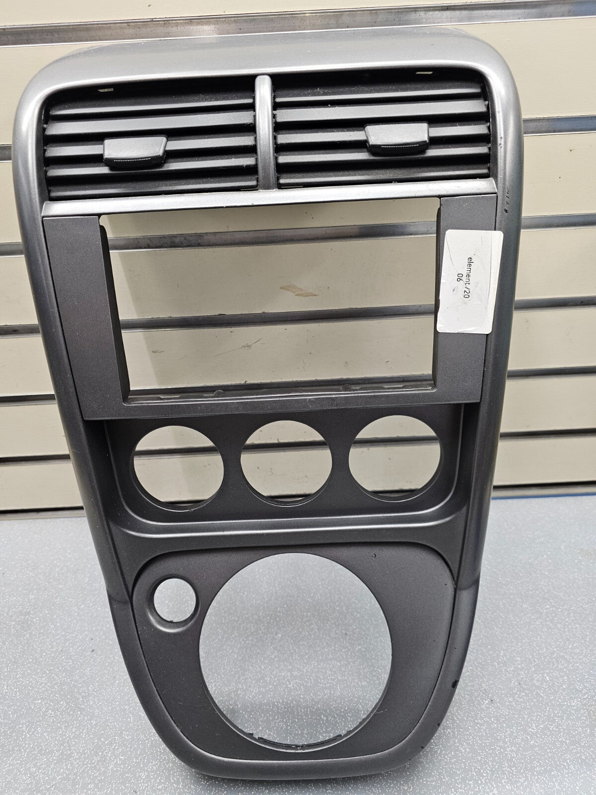 🔥03-06 Element Front Center Dash FM Radio Bezel Trim Panel Climate Silver/Black