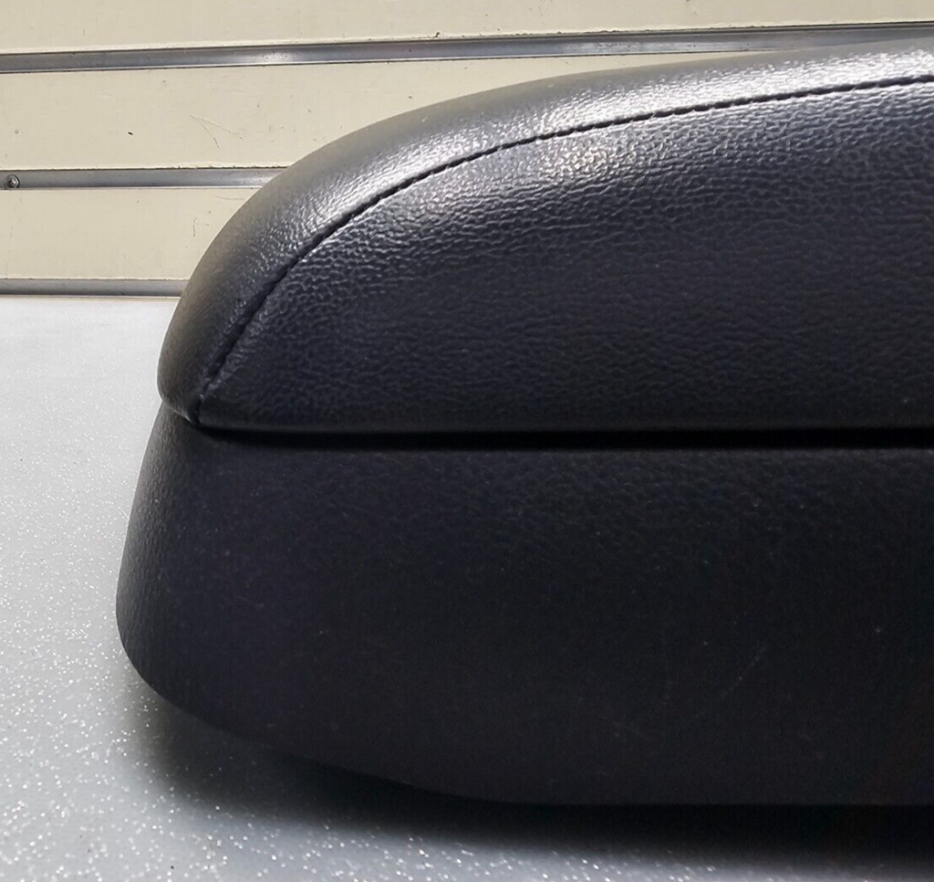 07-12 Santa Fe Center Console Arm Rest Cover Lid Top Pad Storage Assembly Black