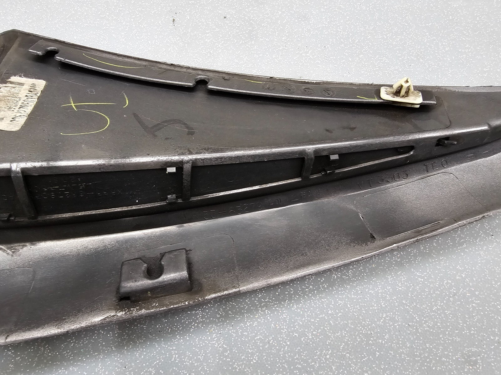 🔥99-04 FORD MUSTANG COUPE REAR LEFT QUARTER VENT LOUVER INSERT MOLDING TRIM