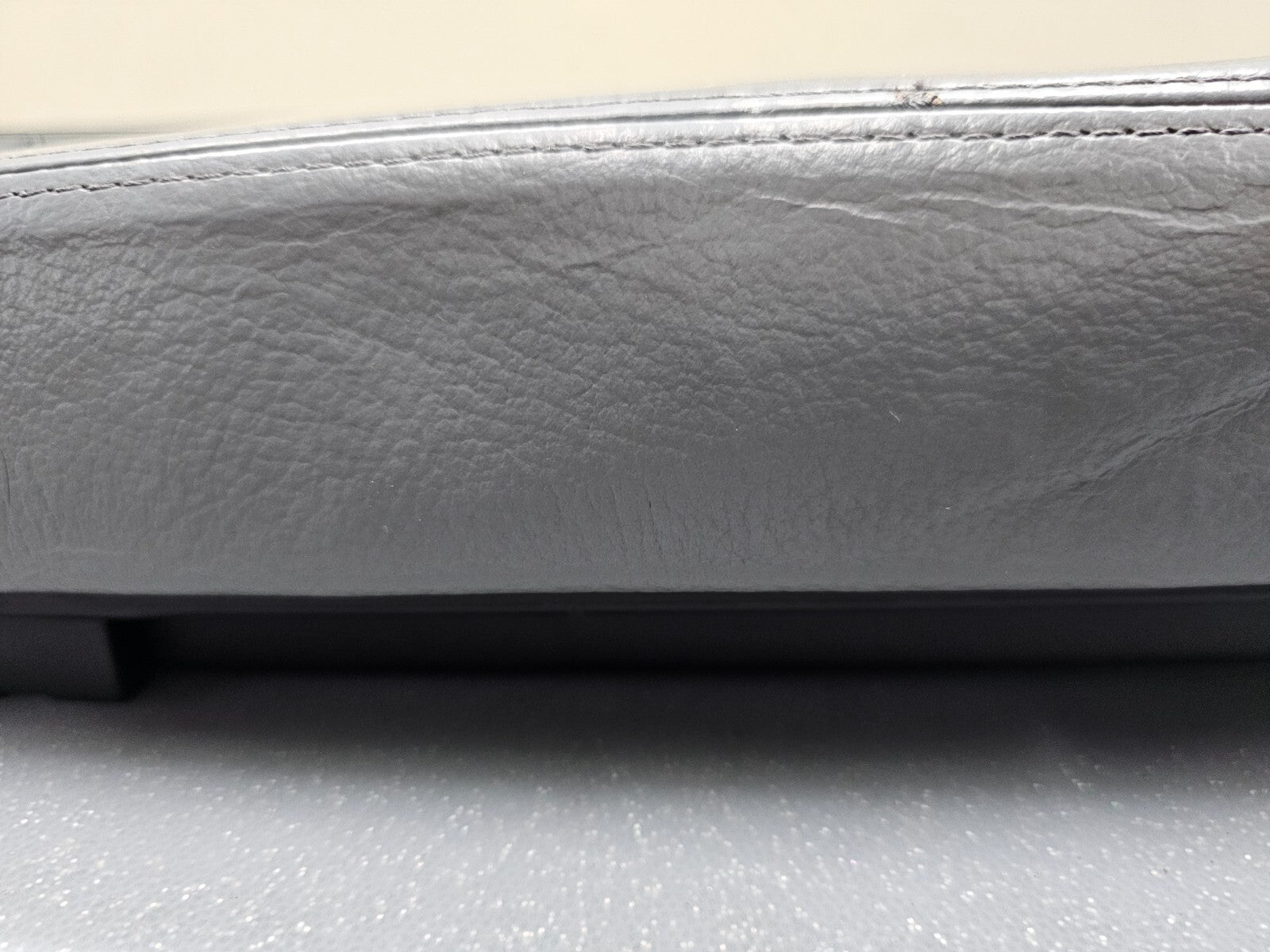 03-07 Honda ACCORD Acura TSX Center Console Armrest Storage Lid Leather Gray L22