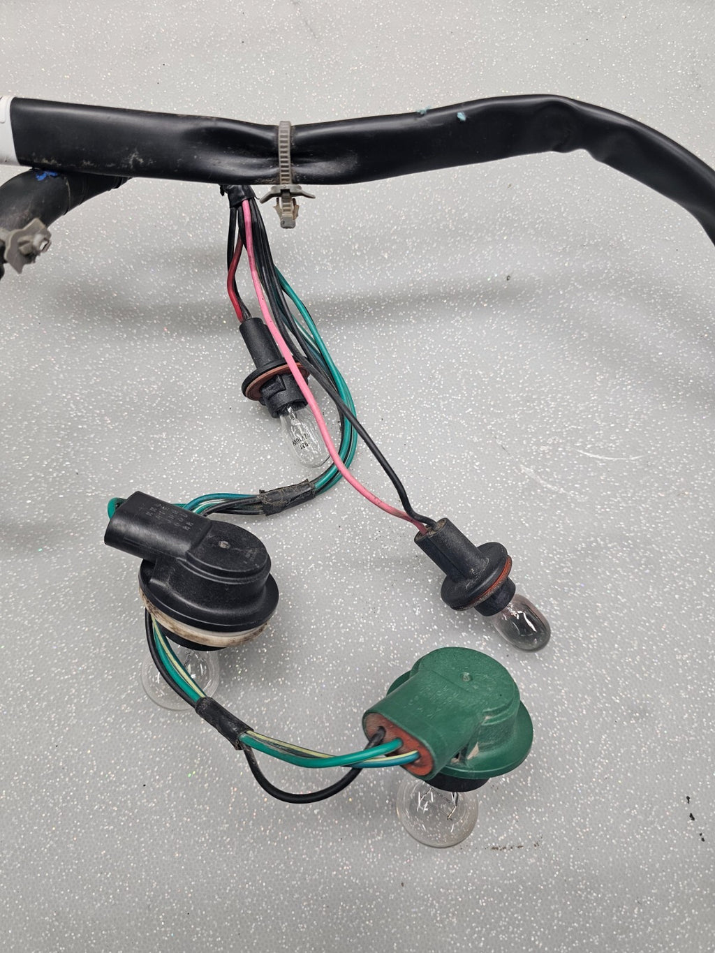 04-15 Nissan Titan Rear Tail Light Break Light Lamp Wiring Harness AssemblyLH/RH