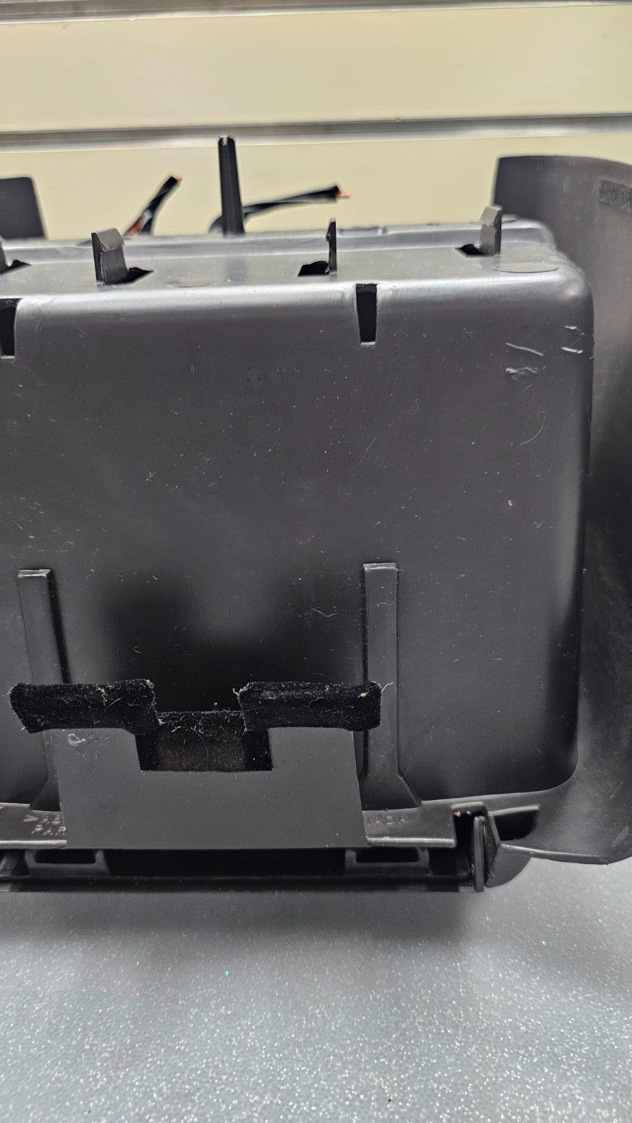 🔥97-99 Chevy Venture Front Lower Console Assembly Black