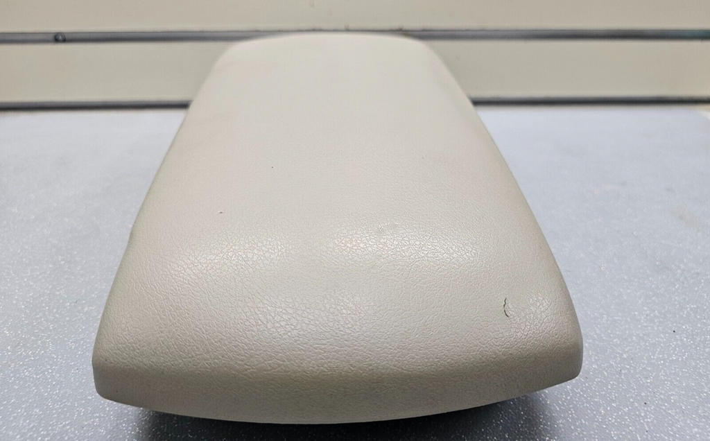 🔥07-11 TOYOTA CAMRY CENTER CONSOLE LID ARM REST COVER TOP PAD ASSEMBLY TAN OEM