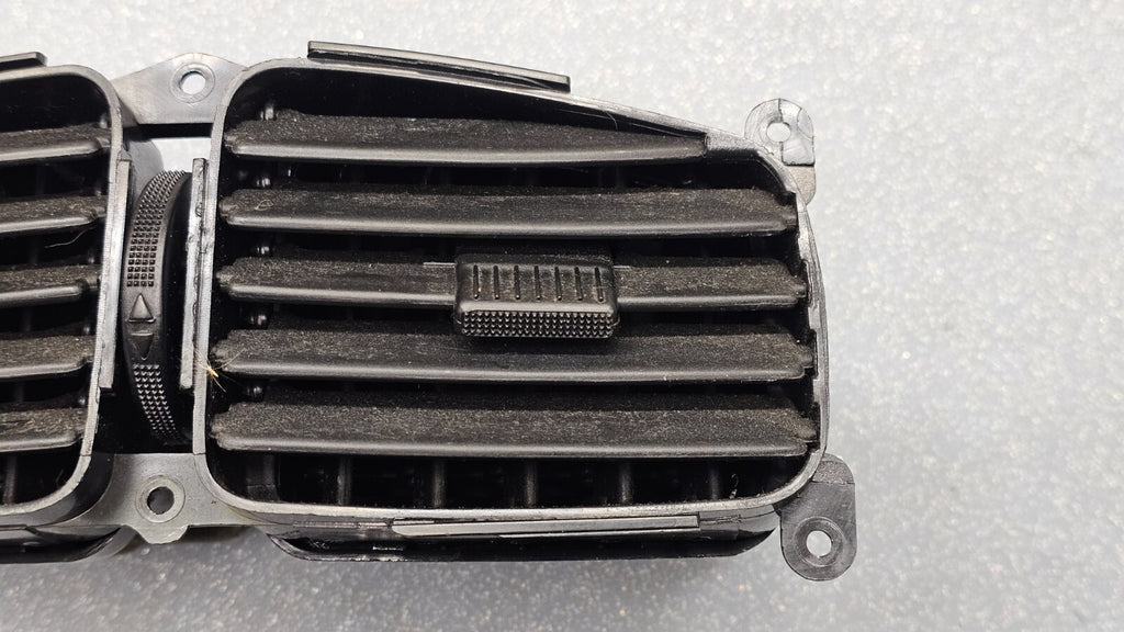 🔥01-06 Hyundai Santa Fe Dash Center Air Vent A/C AC Heater Panel Black OEM