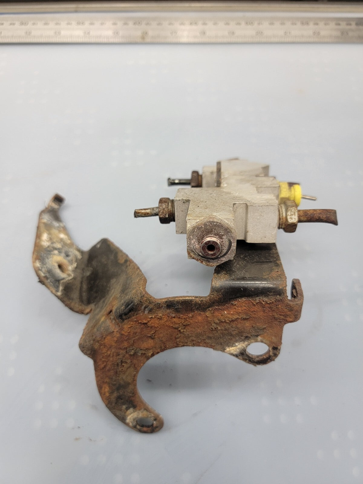 1994-1997 dodge ram brake valve pressure metering proportioning d13