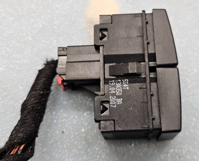🔥05-07 FORD Focus Emergency Hazard Light Flasher Button Control Switch BLACK