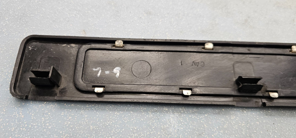 🔥2003-2011 Lincoln Town Car OEM Genuine Interior Trim Door Sill Plate