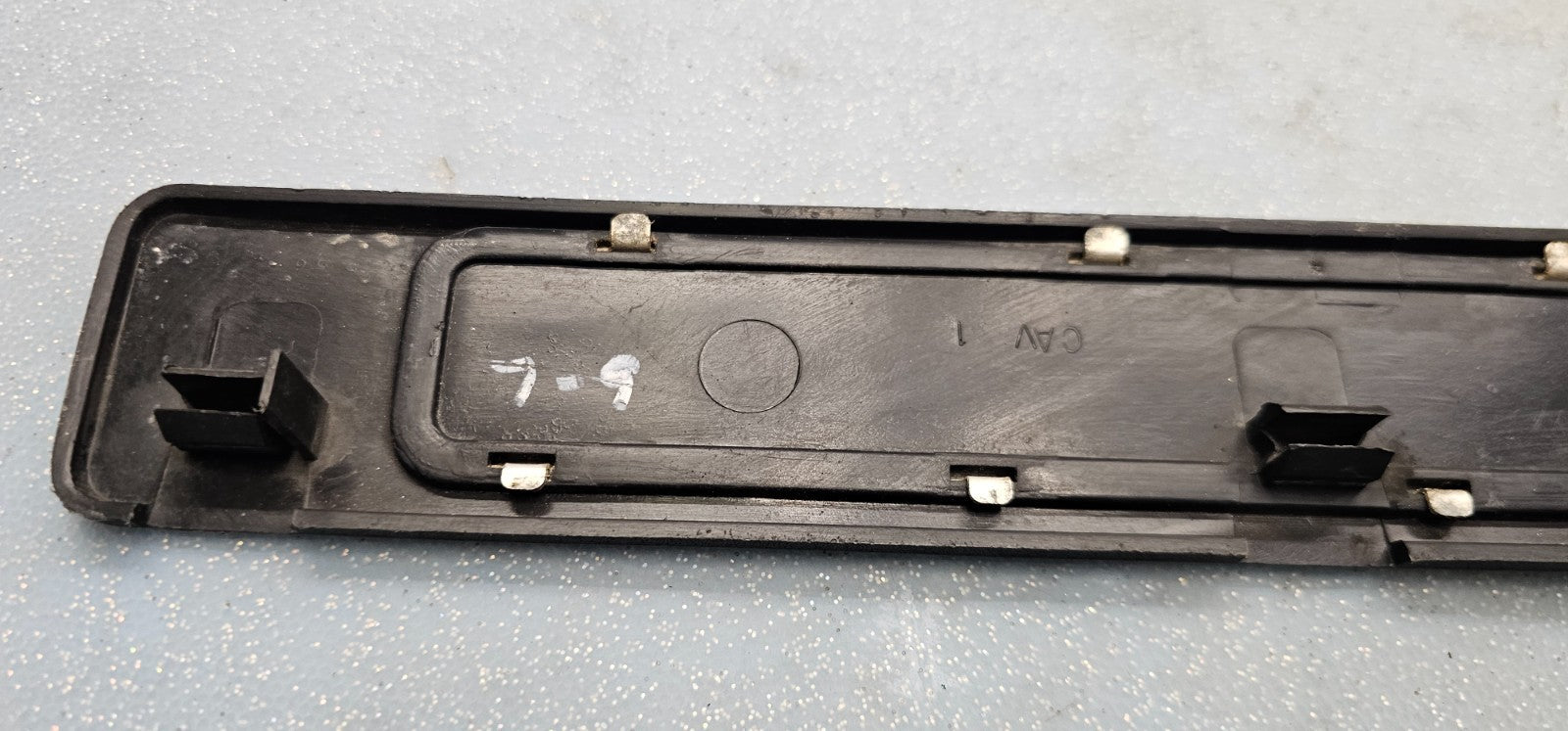 🔥2003-2011 Lincoln Town Car OEM Genuine Interior Trim Door Sill Plate