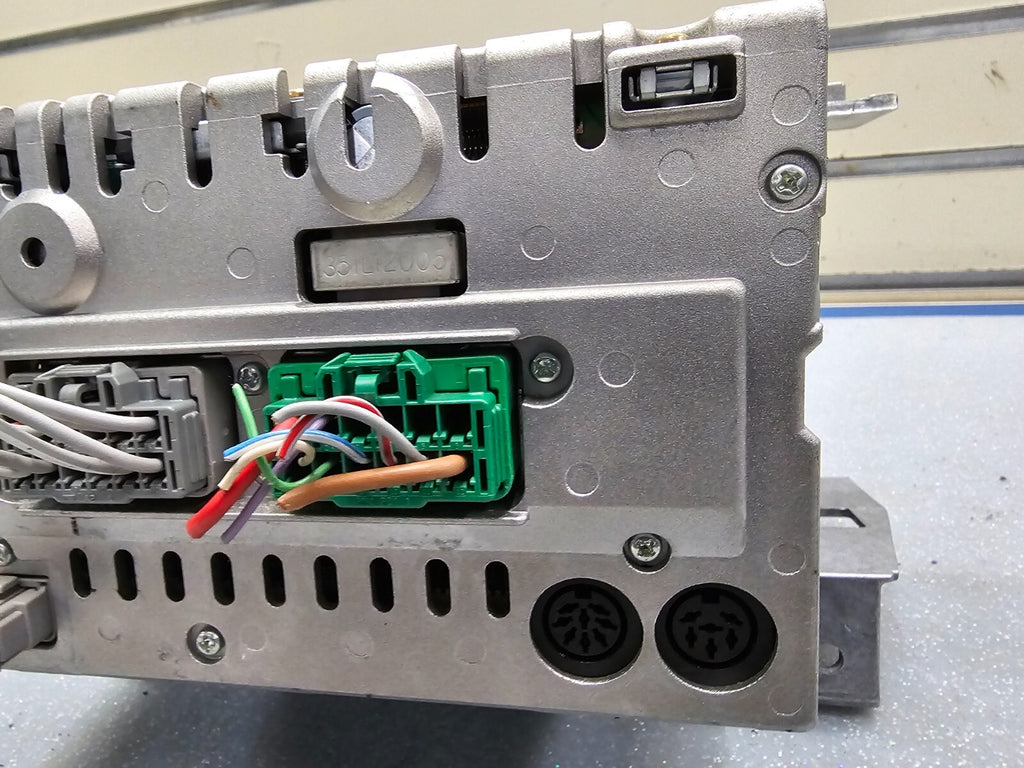 01-05 VOLVO S60 DASH AM FM RADIO RECEIVER AUDIO HEAD UNIT CASETTE CD PLAYER OEM