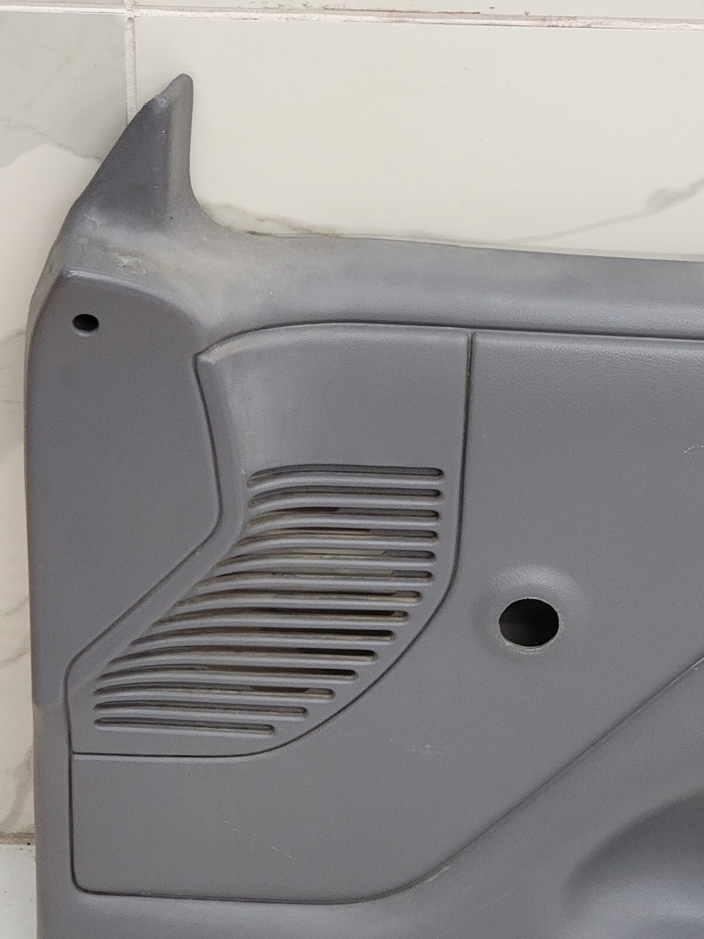 92-96 Ford F150 F250 BRONCO Door Panel Front RIGHT Passen 1/2 manual GRAY D18
