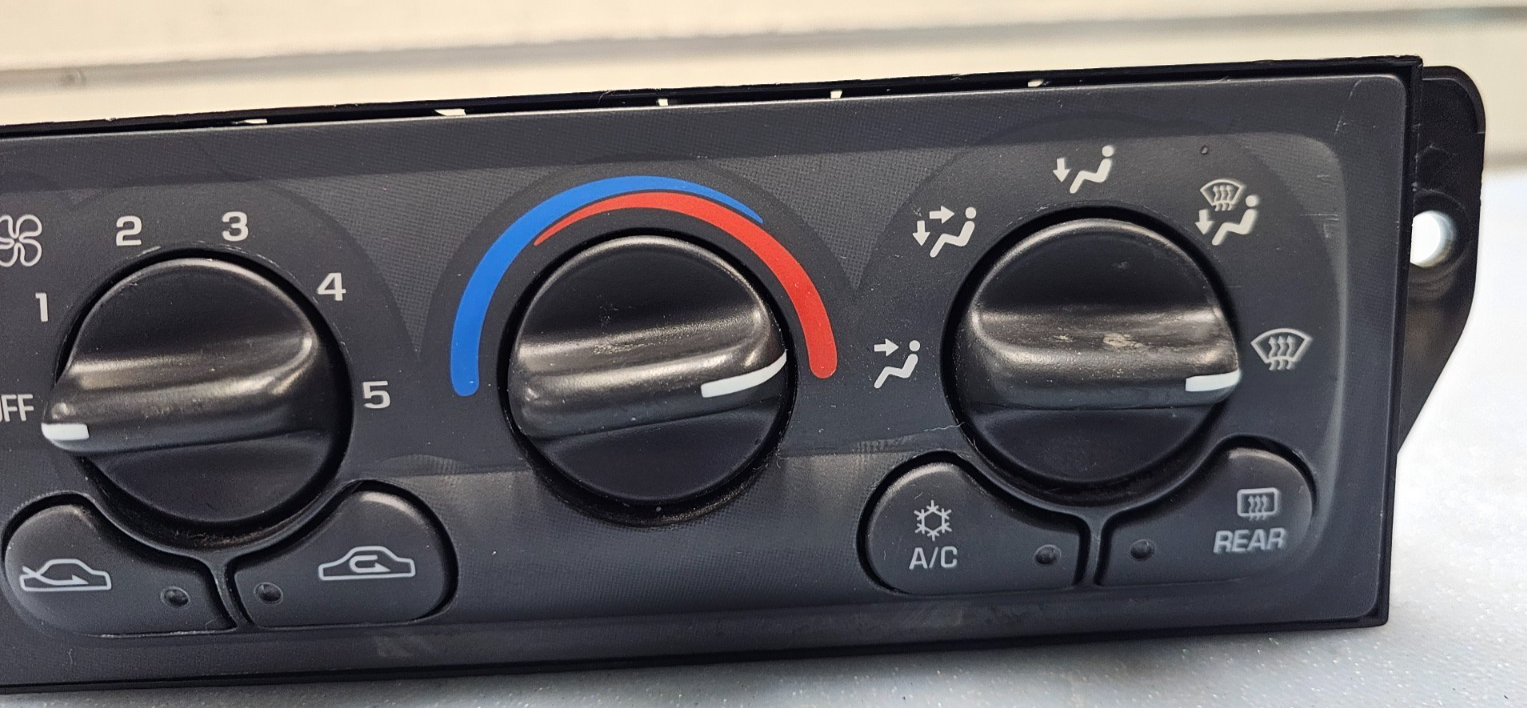🔥97-03 Chevy Malibu Dash AC HVAC AC Climate Control Heater Temperature Black