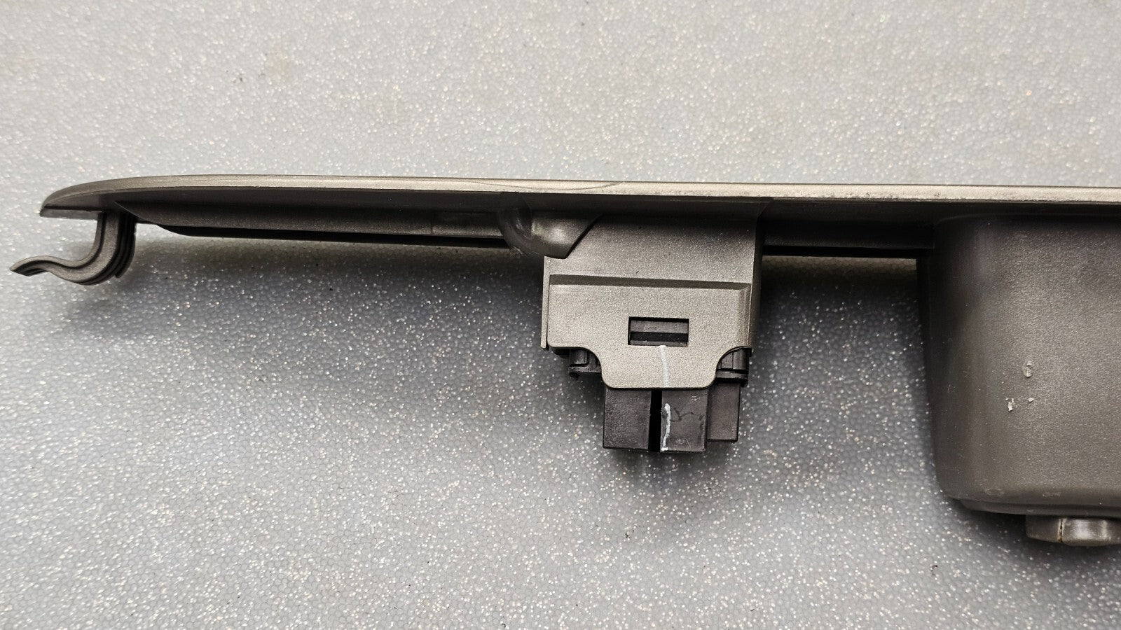 🔥10-12 MALIBU FRONT Right PASSENGER Power Window Door Switch Assembly Silver
