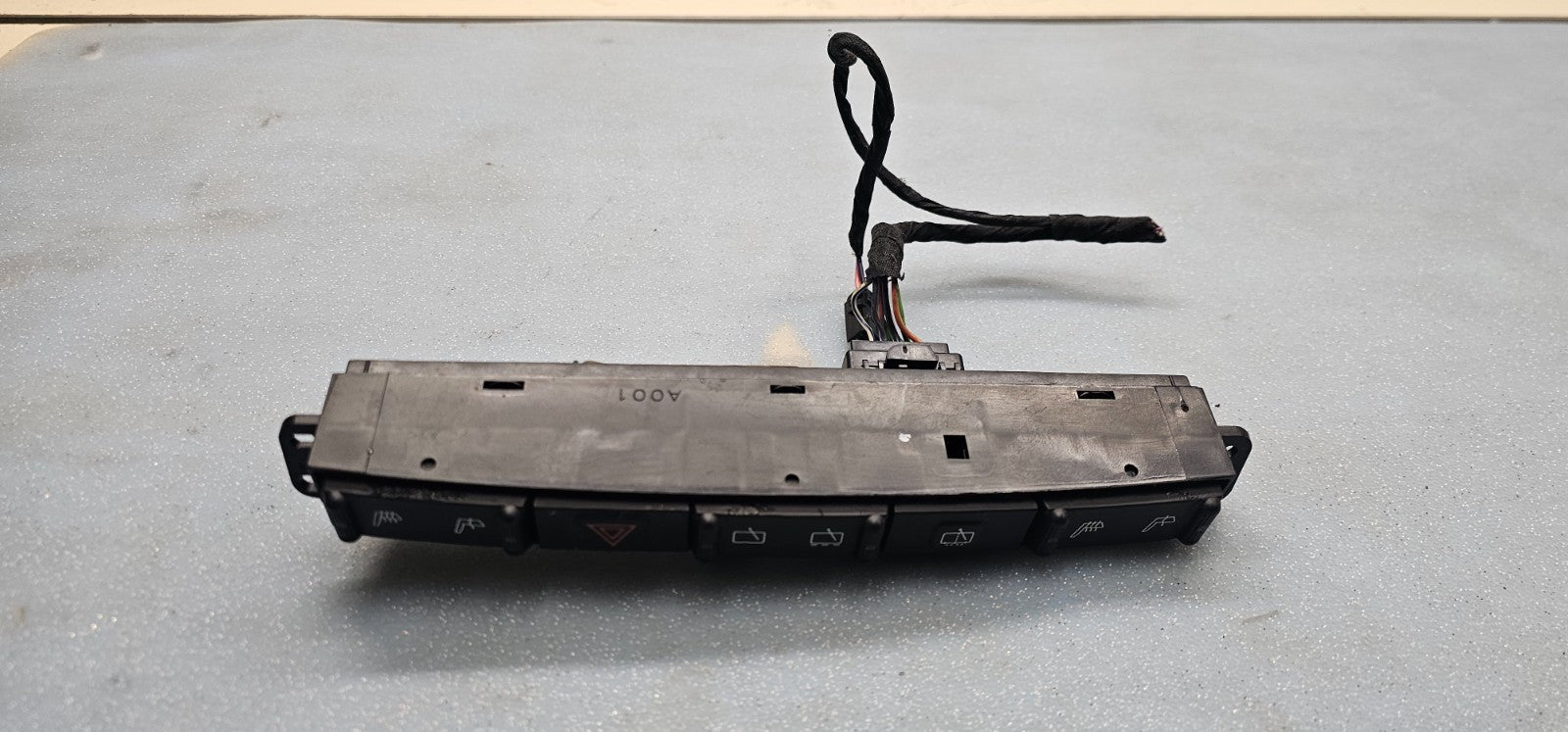 🔥2001-2007 Town & Country Caravan Rear Wiper Hazard Switch OEM SW32