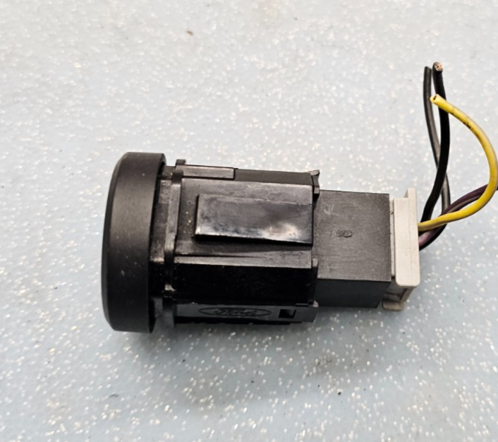 🔥08-14 Ford E150/250/350 Van Dash TCS OFF Traction Control Button Switch Black