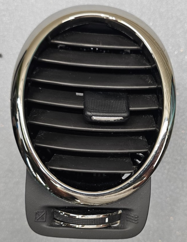 🔥08-12 Buick Enclave Left Driver Side Dash AC Air Vent Bezel Trim Silver