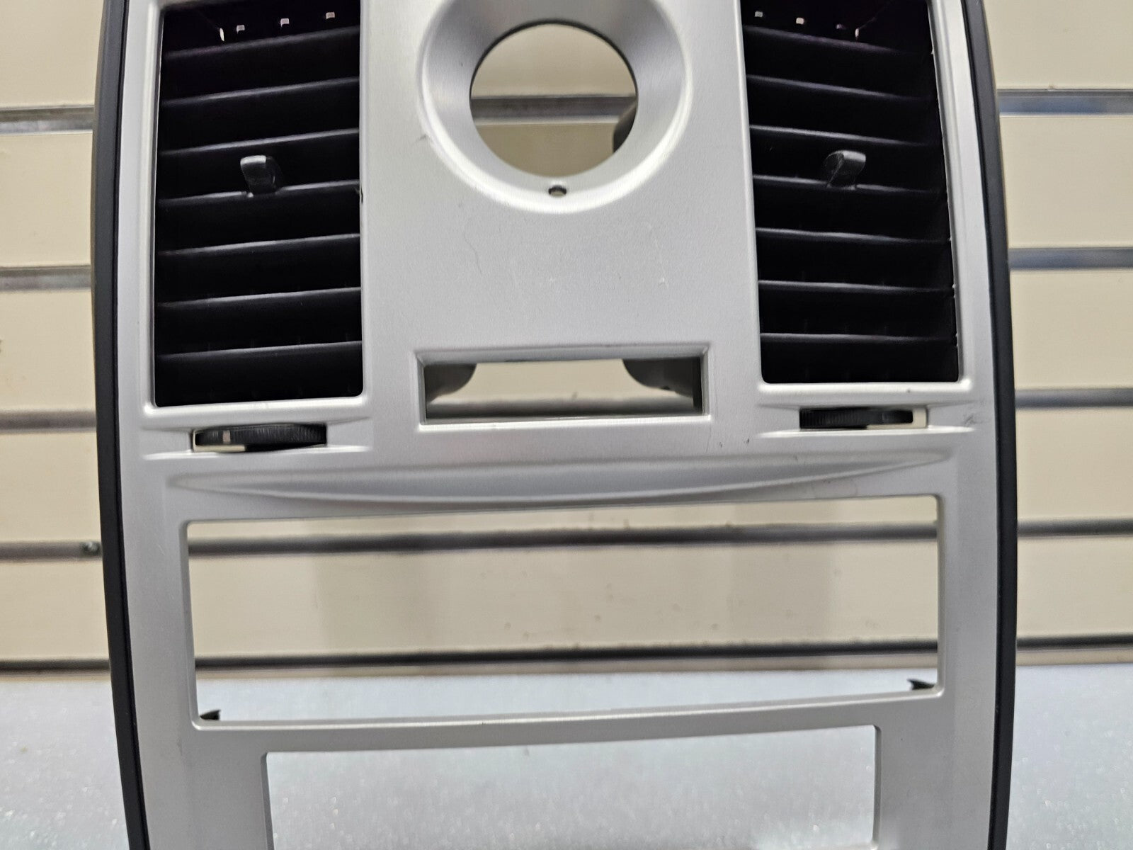08-10 Grand Caravan Town Country Dash AM FM Radio Stereo Trim Bezel Panel SILVER