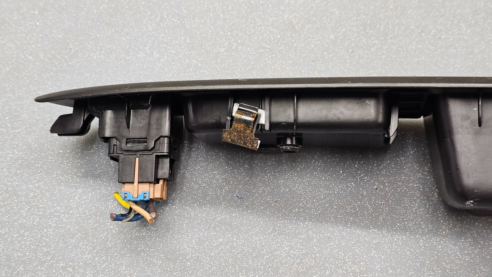 🔥06-08 Chevy Impala Right Passenger Power Window Switch Bezel Assembly Black
