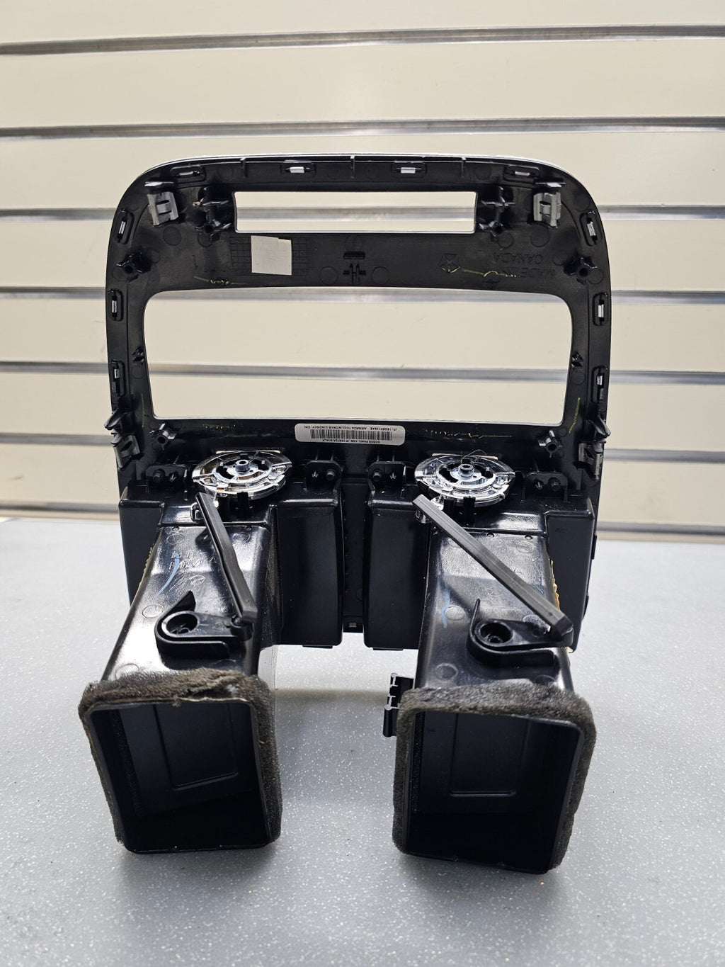 🔥12-20 Grand Caravan Town Country Dash Radio Stereo Climate Control Bezel Panel