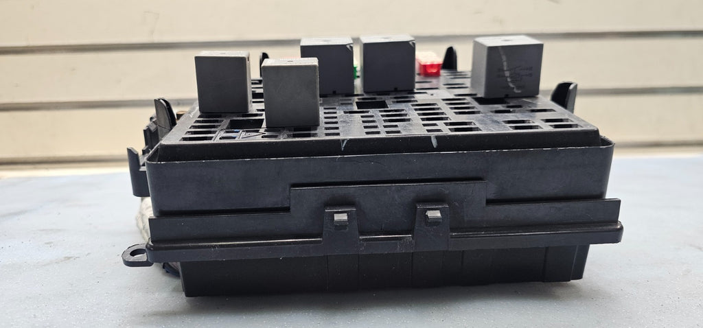🔥06-07 Chevy Silverado Sierra Power Module Engine Unit Fuse Relay Box Junction