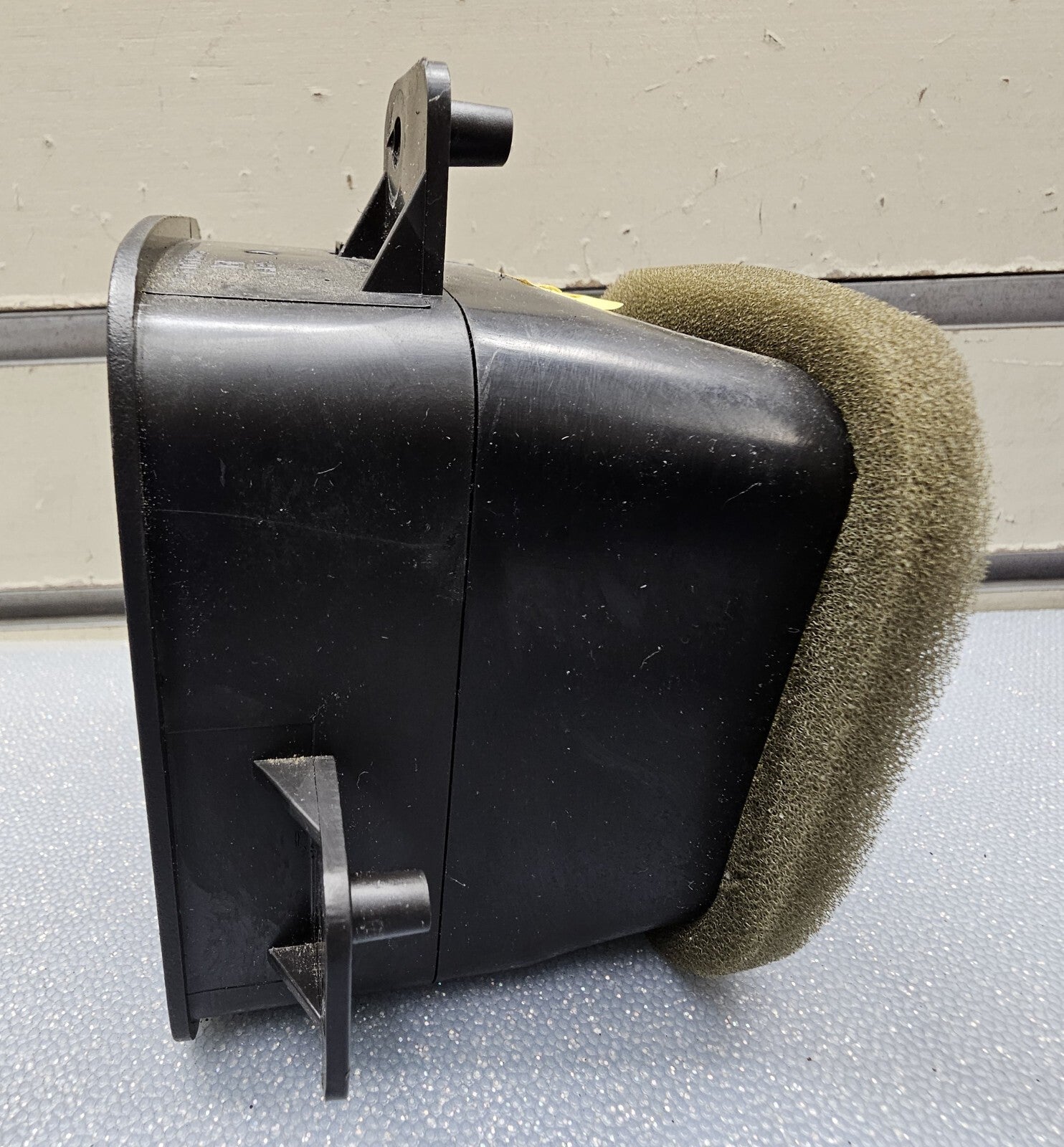 99-06 Silverado Sierra Dash Air Vent Left Driver Heater Climate Temperature OEM