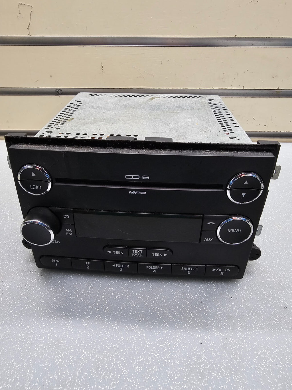 06-13 Ford E150 EXPLORER AM/FM Radio CD Player MP3 Receiver AUX🔴6CD Disc CHROME