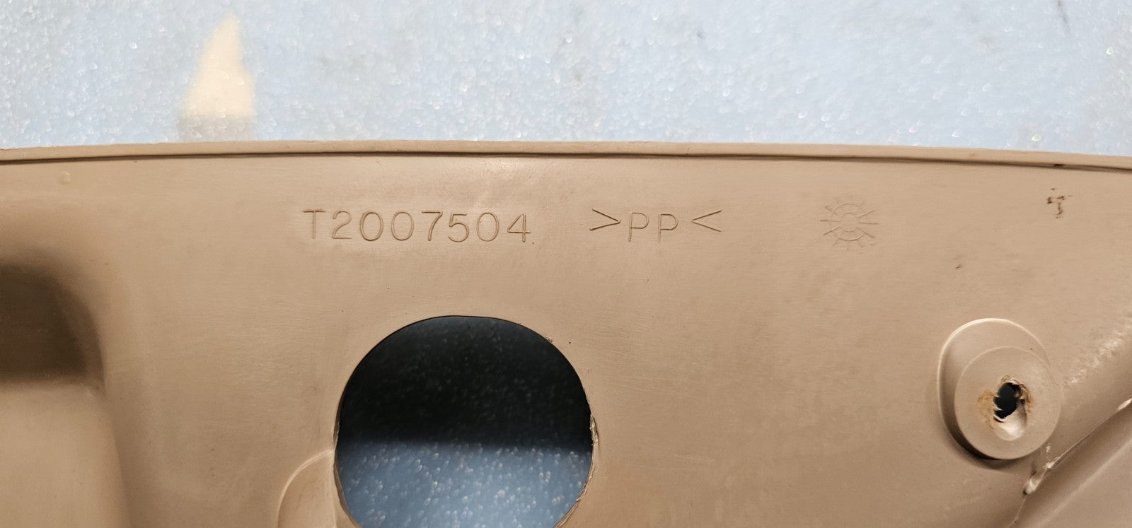 🔥99-05 Ford F250 F350 Front Right Passenger Manual Seat Outer Trim Panel Tan