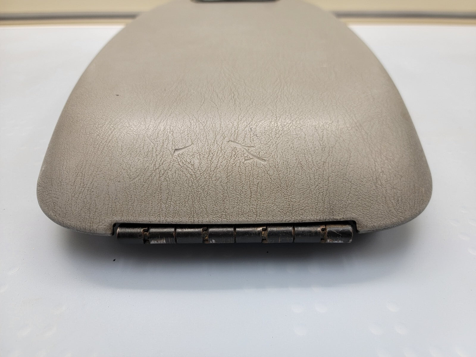 🔥99-07 Ford Excursion F250 F350 Front Center Console Lid Gray OEM