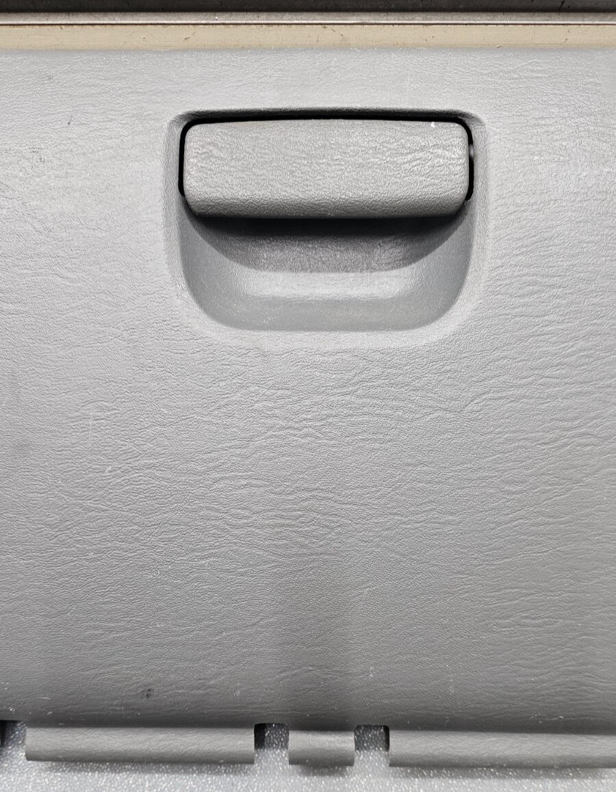 🔥01-07 CARAVAN TOWN COUNTRY VOYAGER DASH GLOVE BOX COMPARTMENT ASSEMBLY GRAY