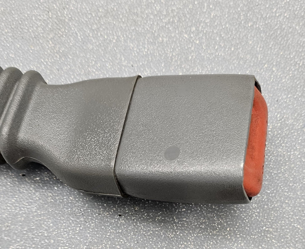 05-10 Jeep Grand Cherokee Driver Side Left Seat Belt Buckle Clip Female End