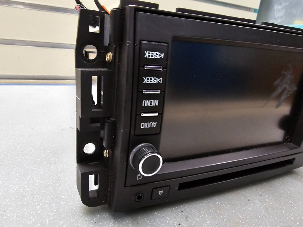 10-12 Enclave Traverse Radio AM/FM DVD CD Disc Player Navigation Display Screen
