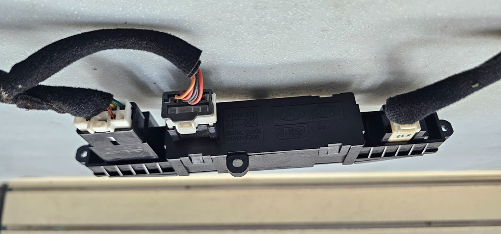 🔥06-10 Kia Sportage Hazard Switch Control Dash Digital Clock Display Time Black